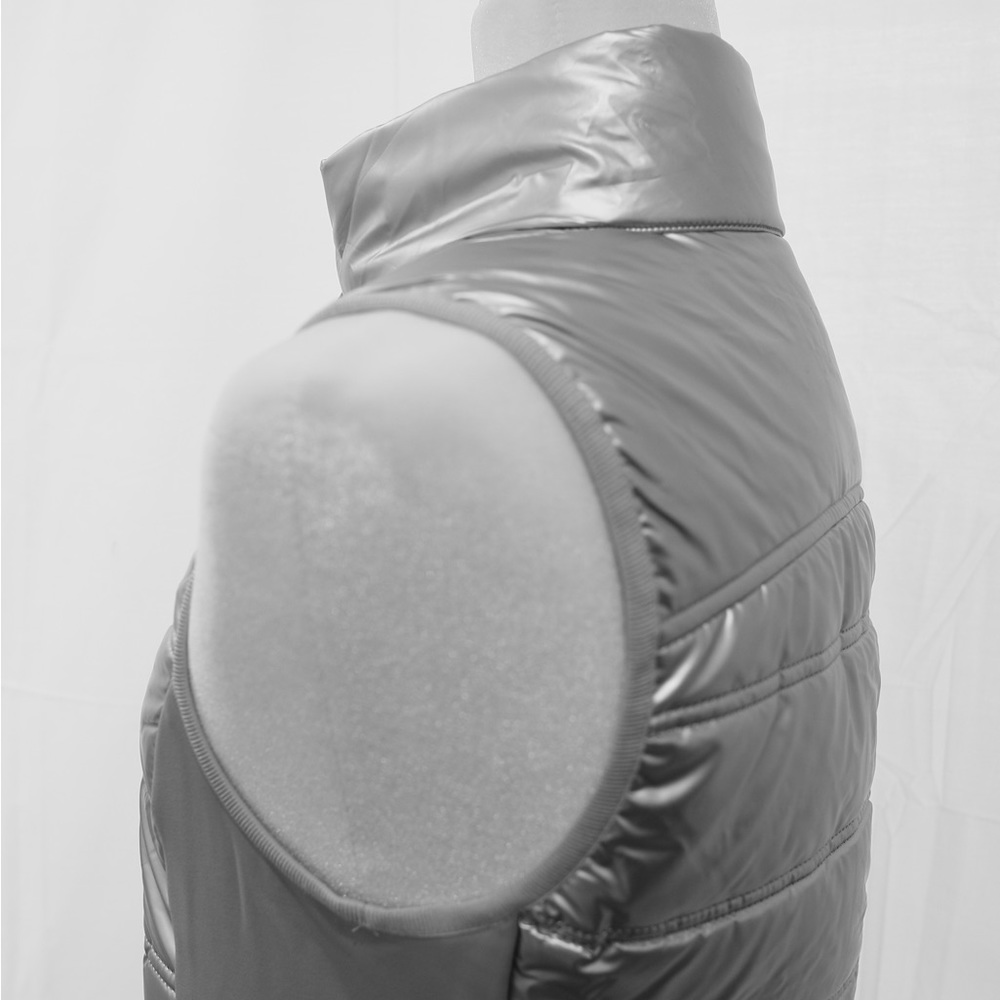 Silver Vest - Picture 2 of 4
